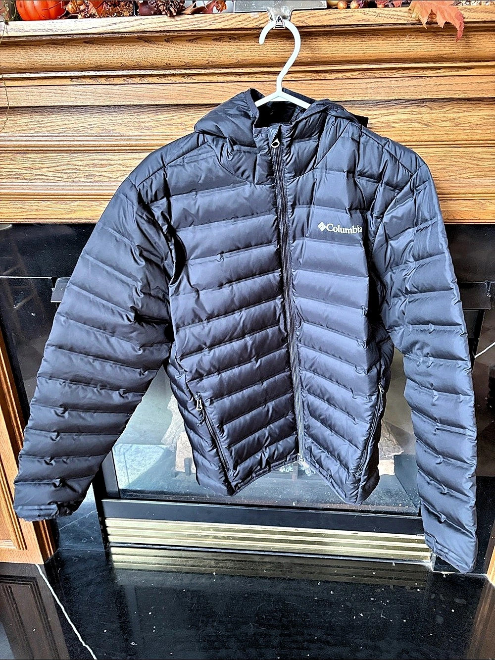 Columbia Lake 22 Down Hooded Jacket Men's Black Size M